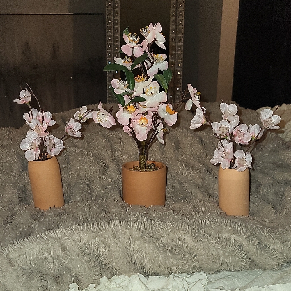 Pretty Cherry Blossom Tree Set | Artificial In A Ceramic Terracotta Vase🌸 - Picture 6 of 6